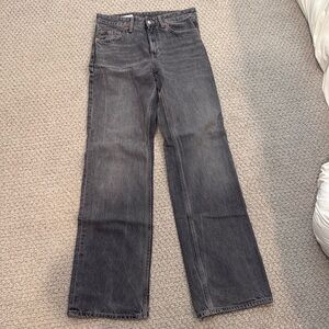 Zara mid rise washed black jean. Size 6.